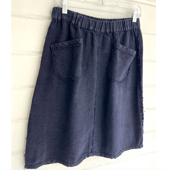 PIP-SQUEAK CHAPEAU  100% Linen Short Skirt with Front Pockets in Dark Navy- M - Picture 2 of 9